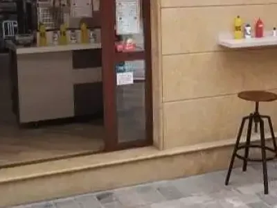 Photo of Mamounas Burgers