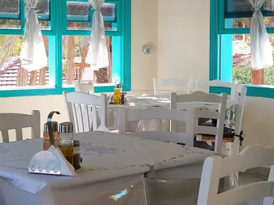 Photo of To Paradosiako